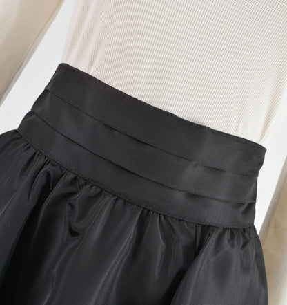 Gunne Sax Black Skirt 80s Vintage High Waisted Full Circle Midi Length Skirt size XS S