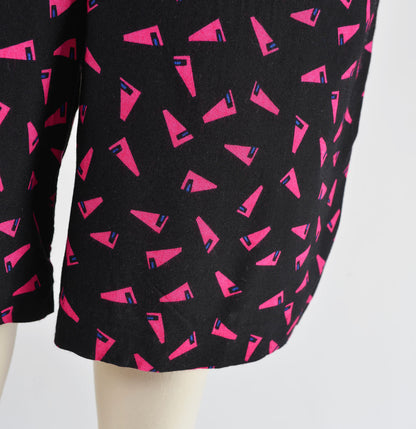 Vintage 90s Black and Pink Geometric New Wave Print Bermuda Shorts size M