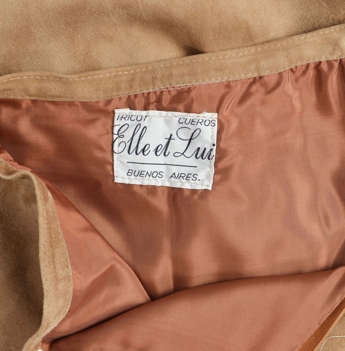 Elle et Lui designer label inside of skirt. 