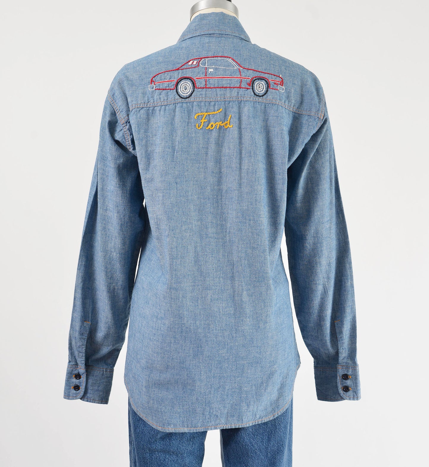 Vintage 70s Levi’s Chambray Cotton Hand Embroidered Collared Button Down Top Shirt Unisex