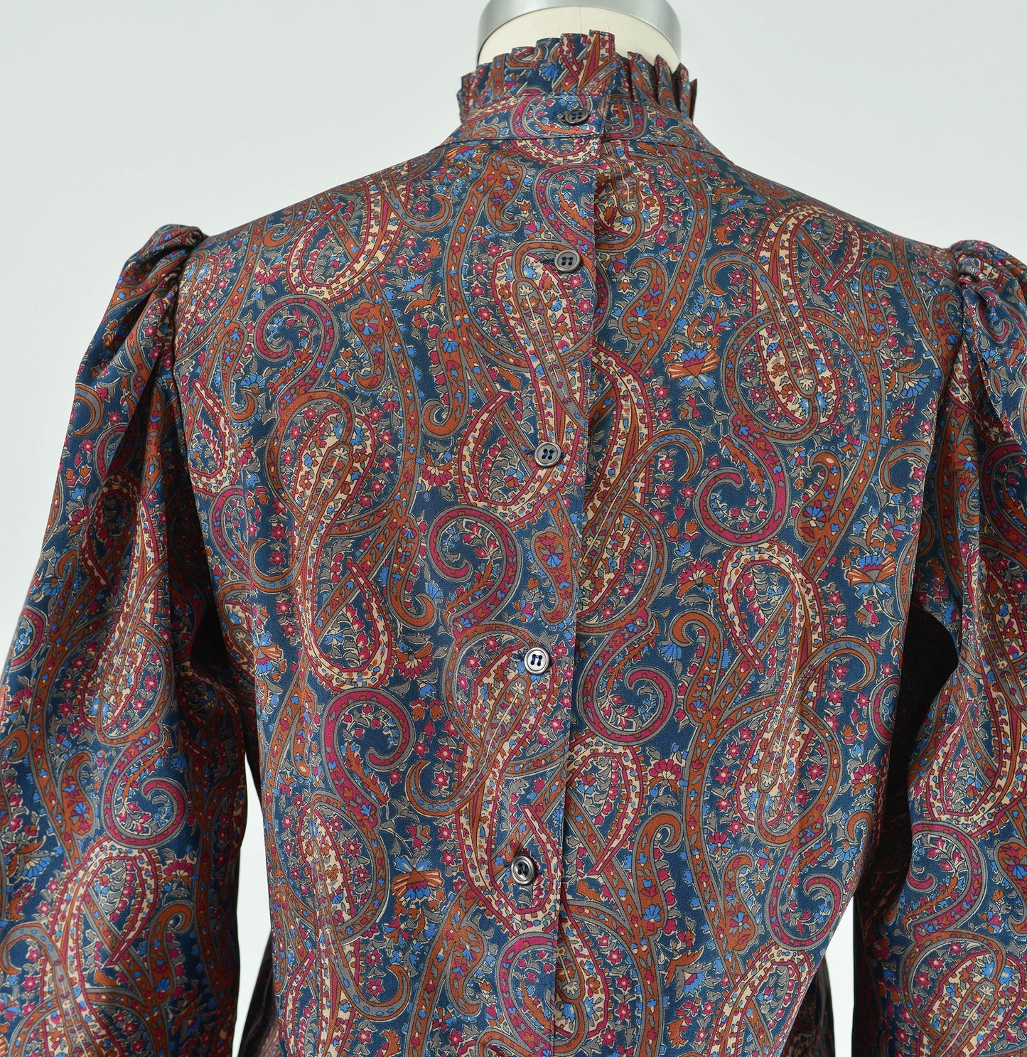 Vintage 80s Paisley Pleated Ascot Puff Sleeve Blouse size S