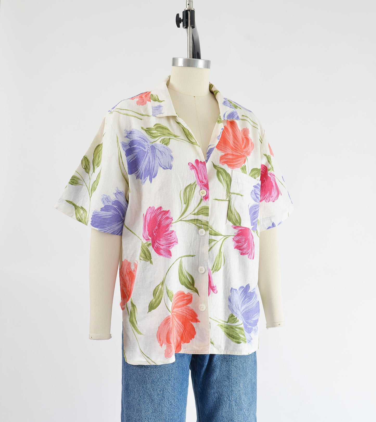 Vintage 90s white colorful floral print linen cotton blouse.